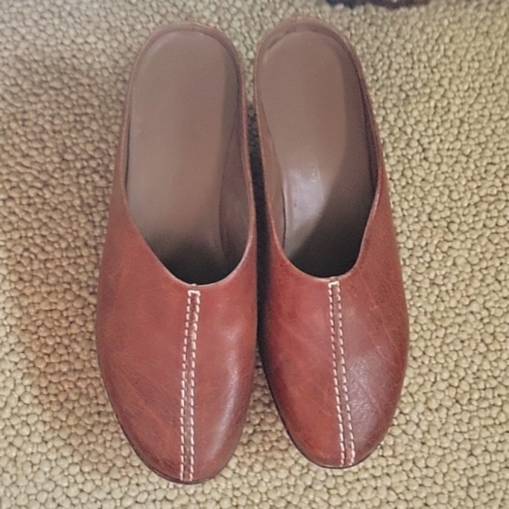 Vicini Leather Mules, size 40, Italian Qualuty Leather, Platform Mules - Picture 11 of 14